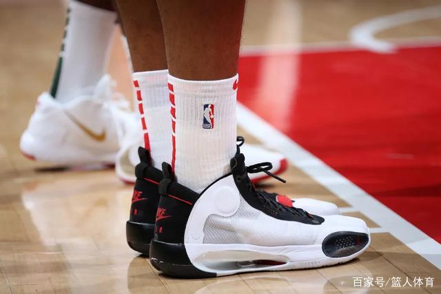 三亚亚沙会丨范俊杰夺得赛会首金 中国队包揽游跑两项个人赛金牌